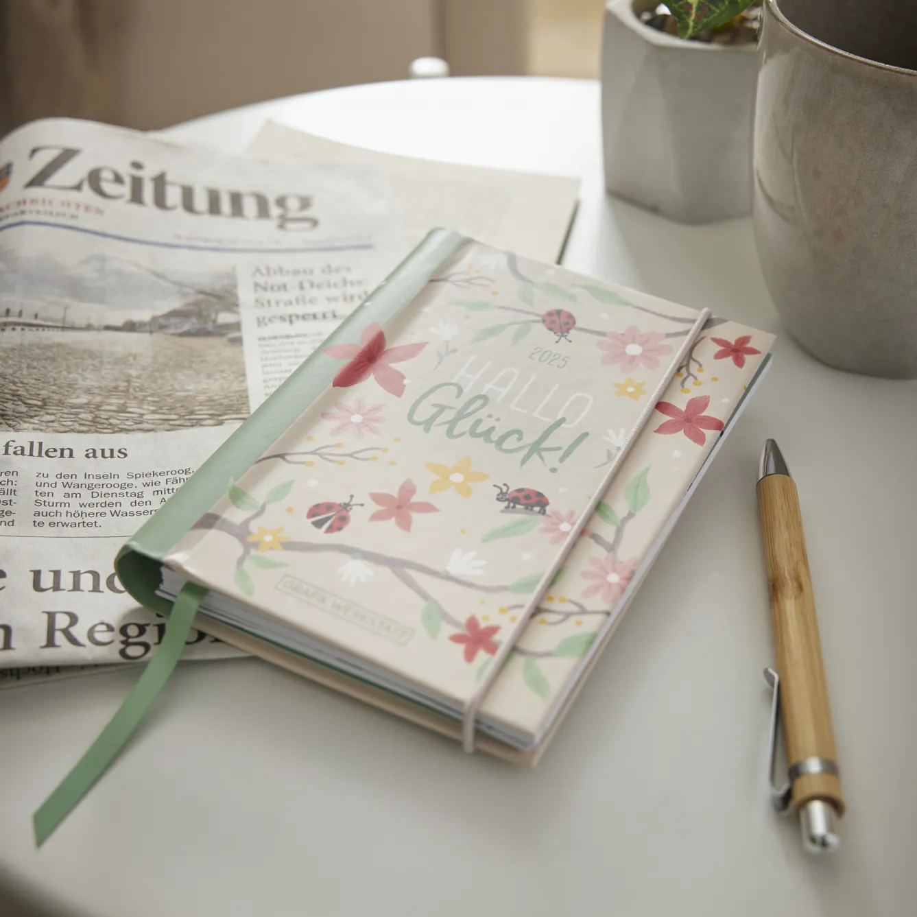 Outlet Terminplaner 2025, Hallo Glück Kalender & Planer|Weihnachtsgeschenke